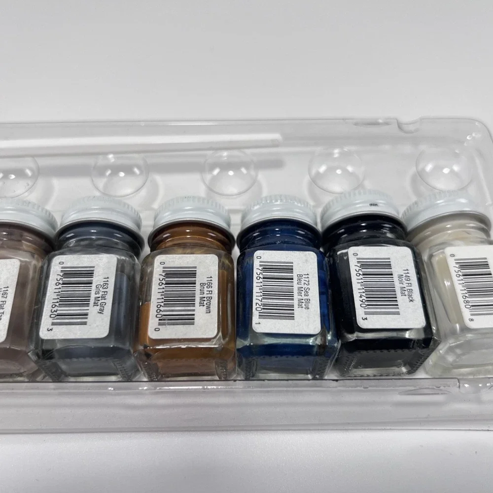 Vintage Testors Military Flat Enamel Kit #9131 - 1 Brush - 9 Fresh‎ Paint Colors